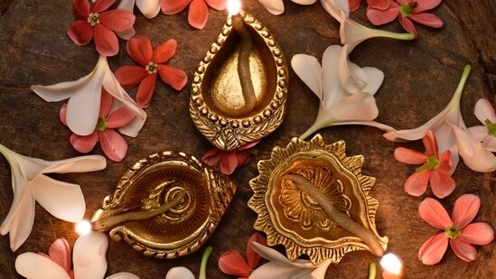 One of the biggest festivals of India, Diwali, is around the corner and people nationwide are gearing up for the Festival of Lights. Many celebrate by creating colorful rangolis, hosting Diwali parties, and cooking delicious dishes and sweets. Make this Diwali unique by adopting eco-friendly practices to bring joy not only to yourself but also to Mother Earth.(Pexels)