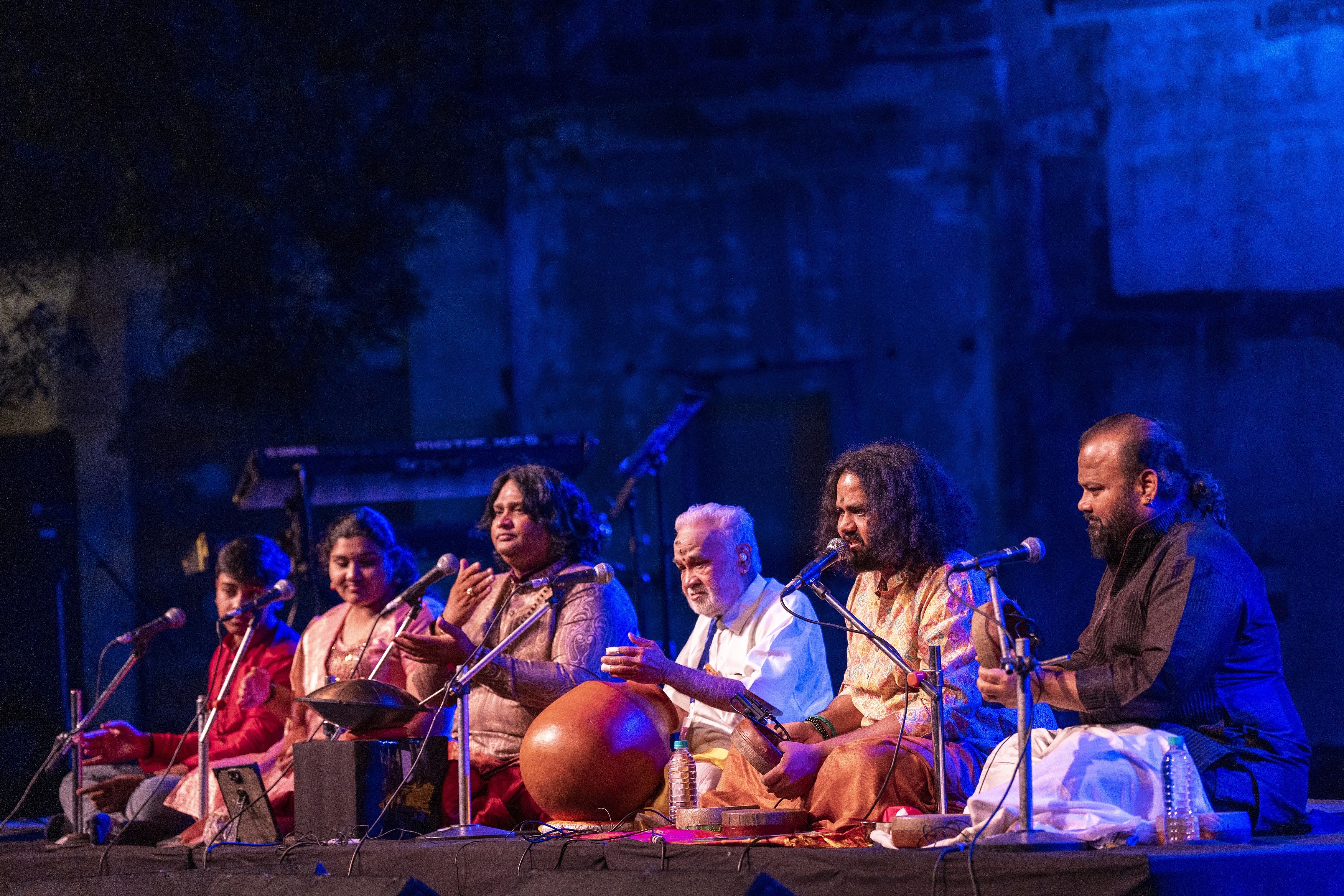 Vikku Vinayakram (centre, on ghatam) with his sons and grandchildren performing ‘Parampara’. (Courtesy JodhpurRIFF)