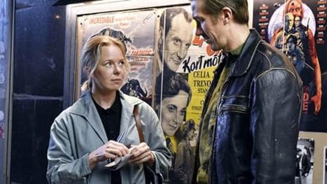 Fallen Leaves, a film by Aki Kaurismäki (Film still) Fallen Leaves, a film by Aki Kaurismäki (Film still)