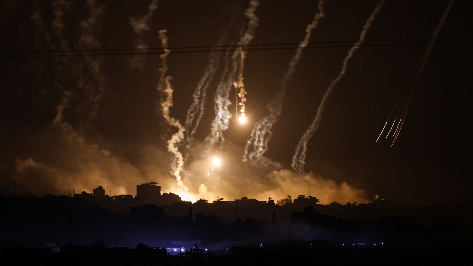 Israel-Hamas War LIVE Updates: Israel faces global pressure to protect civilians in Gaza - Vimarsana News