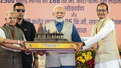 Prime Minister Narendra Modi being presented a memento during the foundation stone laying ceremony of the memorial of Sant Ravidas, in Sagar (File/ HT_PRINT) Prime Minister Narendra Modi being presented a memento during the foundation stone laying ceremony of the memorial of Sant Ravidas, in Sagar (File/ HT_PRINT)