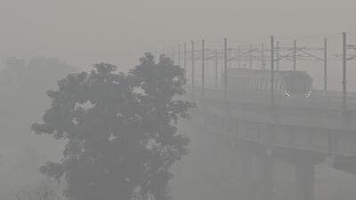 This year, between November 2 and November 9, the Capital lives through its longest and most severe stretch of air pollution when the AQI was above 390 for a record eight consecutive days. (HT Photo) This year, between November 2 and November 9, the Capital lives through its longest and most severe stretch of air pollution when the AQI was above 390 for a record eight consecutive days. (HT Photo)