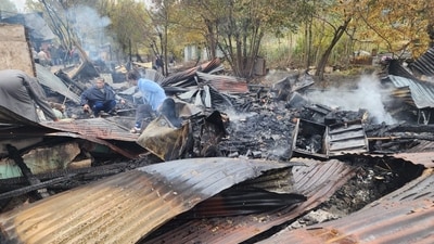 Several houseboats were gutted after a fire broke out on a houseboat in Dal Lake on the outskirts of Srinagar district in Jammu and Kashmir, officials said. (HT Photo/Waseem Andrabi) Several houseboats were gutted after a fire broke out on a houseboat in Dal Lake on the outskirts of Srinagar district in Jammu and Kashmir, officials said. (HT Photo/Waseem Andrabi)
