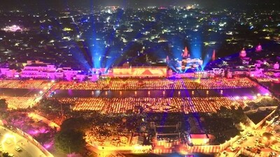 Commencing at the scheduled time, the lighting of over 22.23 lakh lamps unfolded accompanied by the resonant chanting of 'Shri Ram Jai Ram Jai Jai Jai Ram.' (Sourced HT Photo)