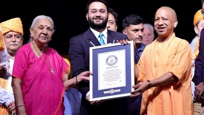 Uttar Pradesh Chief Minister Yogi Adityanath received a Guinness World Record certificate during the Divya Deepotsav celebration in Ayodhya, (Deepak Gupta/HT Photo) Uttar Pradesh Chief Minister Yogi Adityanath received a Guinness World Record certificate during the Divya Deepotsav celebration in Ayodhya, (Deepak Gupta/HT Photo)