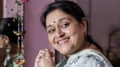 Supriya Pathak reprises her iconic character of Hansa in Khichdi 2 Supriya Pathak reprises her iconic character of Hansa in Khichdi 2