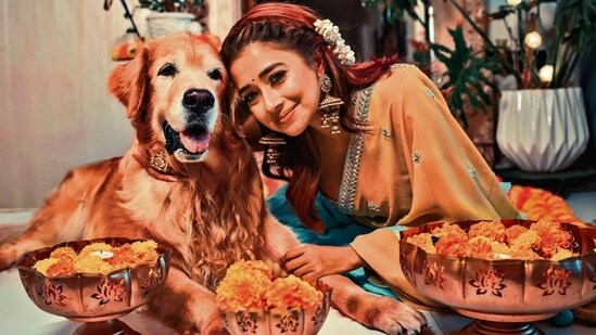 Actor Tina Datta poses for HT City along with her doggo Bruno.