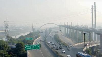 Central Pollution Control Board data from 2016 onwards shows that the AQI has increased the day-after-Diwali every year, with the exception of last year, when strong winds helped disperse firecracker emissions. (ANI) Central Pollution Control Board data from 2016 onwards shows that the AQI has increased the day-after-Diwali every year, with the exception of last year, when strong winds helped disperse firecracker emissions. (ANI)