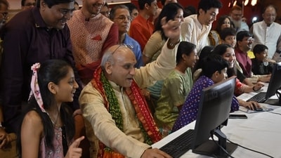 Muhurat trading 2023: BSE stock hits lifetime high on robust Q2 results (Anshuman Poyrekar) Muhurat trading 2023: BSE stock hits lifetime high on robust Q2 results (Anshuman Poyrekar)