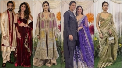 Kriti Sanon, Tamannaah Bhatia with Vijay Varma and Bhumi Pednekar pose at Shilpa Shetty and Raj Kundra's Diwali party. (HT Photo/Varinder Chawla) Kriti Sanon, Tamannaah Bhatia with Vijay Varma and Bhumi Pednekar pose at Shilpa Shetty and Raj Kundra's Diwali party. (HT Photo/Varinder Chawla)