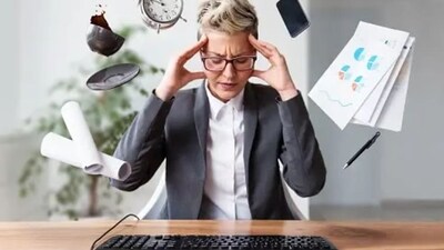 Get daily career and money astrological predictions that will help you make right decisions for your growth. Get daily career and money astrological predictions that will help you make right decisions for your growth.
