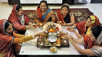 Don'ts:It is considered inauspicious for family members to perform Govardhan Puja separately; it should be conducted collectively. (PTI) Don'ts:It is considered inauspicious for family members to perform Govardhan Puja separately; it should be conducted collectively. (PTI)