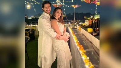 Kiara Advani and Sidharth Malhotra, the adorable couple of B-town, stun in elegant ensemebles. The gorgeous duo twin in white ensembles. Kiara wore an embroidered white v-neck kurta paired with a matching duppara and palazzos, while Sidharth looked dapper in a white kurta. (Instagram/@sidmalhotra) Kiara Advani and Sidharth Malhotra, the adorable couple of B-town, stun in elegant ensemebles. The gorgeous duo twin in white ensembles. Kiara wore an embroidered white v-neck kurta paired with a matching duppara and palazzos, while Sidharth looked dapper in a white kurta. (Instagram/@sidmalhotra)