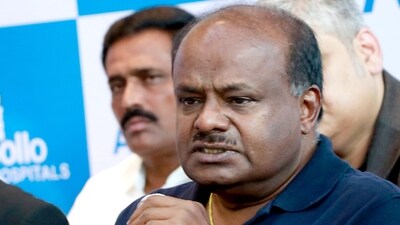 Kumaraswamy has started wearing RSS knickers: Congress Kumaraswamy has started wearing RSS knickers: Congress