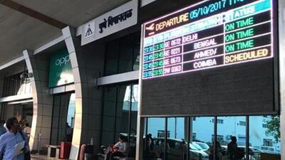 Not only are the passengers of airlines which are yet to incorporate the ‘Digi Yatra’ app-based service suffering due to the sloppiness of these airlines, the increasingly long queues are putting pressure on the airport administration and CSF jawans. (REPRESENTATIVE PHOTO)