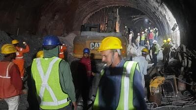 Rescue and relief operation underway at the tunnel collapse site in Uttarakhand’s Uttarkashi district on Monday Rescue and relief operation underway at the tunnel collapse site in Uttarakhand’s Uttarkashi district on Monday