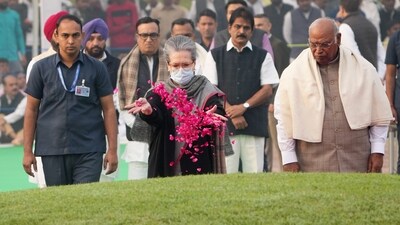 Congress President Mallikarjun Kharge, Congress Parliamentary Party Chairperson Sonia Gandhi and other Congress leaders paid floral tributes to former Prime Minister Jawaharlal Nehru on his birth anniversary at Shantivan in the national capital. (PTI) Congress President Mallikarjun Kharge, Congress Parliamentary Party Chairperson Sonia Gandhi and other Congress leaders paid floral tributes to former Prime Minister Jawaharlal Nehru on his birth anniversary at Shantivan in the national capital. (PTI)