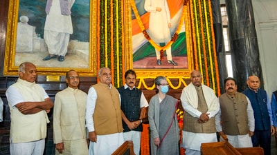 Prime Minister Narendra Modi, Rahul Gandhi, Sonia Gandhi and other leaders paid tribute to former Prime Minister Jawaharlal Nehru on his birth anniversary, observed on November 14. (PTI) Prime Minister Narendra Modi, Rahul Gandhi, Sonia Gandhi and other leaders paid tribute to former Prime Minister Jawaharlal Nehru on his birth anniversary, observed on November 14. (PTI)