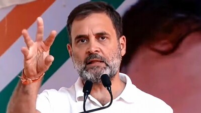 Congress leader and MP Rahul Gandhi addresses a public meeting ahead of the Madhya Pradesh Assembly elections, in Vidisha, (PTI) Congress leader and MP Rahul Gandhi addresses a public meeting ahead of the Madhya Pradesh Assembly elections, in Vidisha, (PTI)