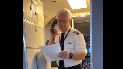 Snapshot of the pilot making his speech. (Instagram/@Majically) Snapshot of the pilot making his speech. (Instagram/@Majically)