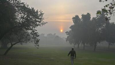 Smog at Shanti Van in New Delhi on Tuesday morning. (Raj K Raj/HT Photo) Smog at Shanti Van in New Delhi on Tuesday morning. (Raj K Raj/HT Photo)