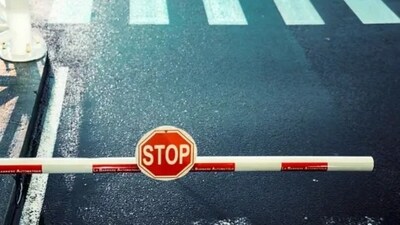 Setting boundaries demands us to be consistent and firm with our decisions. We should hold our ground and be strict about it. (Unsplash) Setting boundaries demands us to be consistent and firm with our decisions. We should hold our ground and be strict about it. (Unsplash)
