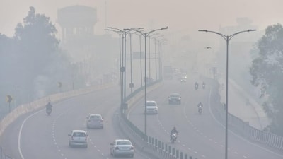 According to IMD, the minimum temperature on Wednesday is likely to be around 11 degrees Celsius. (Sakib Ali/ HT Photo) According to IMD, the minimum temperature on Wednesday is likely to be around 11 degrees Celsius. (Sakib Ali/ HT Photo)