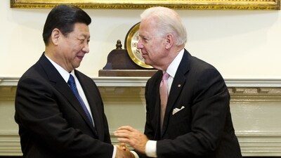 (FILE) US Vice President Joe Biden (R) shakes hands with Chinese President Xi Jinping (AFP) (FILE) US Vice President Joe Biden (R) shakes hands with Chinese President Xi Jinping (AFP)