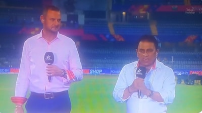 Sunil Gavaskar (R) talking about the India vs New Zealand pitch controversy Sunil Gavaskar (R) talking about the India vs New Zealand pitch controversy