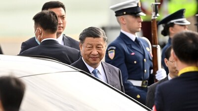 Chinese President Xi Jinping arrives at San Francisco International Airport to attend the Asia-Pacific Economic Cooperation (APEC) leaders' week in San Francisco. (AFP) Chinese President Xi Jinping arrives at San Francisco International Airport to attend the Asia-Pacific Economic Cooperation (APEC) leaders' week in San Francisco. (AFP)
