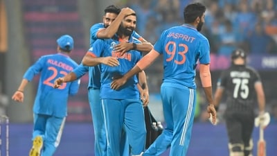 Mohammed Shami celebrates after taking the wicket of Daryl Mitchell during cricket world cup at Wankhede Stadium in Mumbai (Hindustan Times)