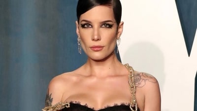 American singer Halsey explains her silence on Israel-Palestine crisis was due to fear and 'cowardice' American singer Halsey explains her silence on Israel-Palestine crisis was due to fear and 'cowardice'
