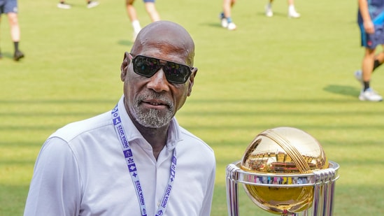 Former cricketer Vivian Richards with the ICC Men's Cricket World Cup 2023 trophy before the start of the semi-final match between India and New Zealand (PTI)