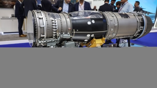 An M88 fighter jet engine at the Safran SA pavilion in the exhibition hall of the Dubai Air Show in Dubai, United Arab Emirates.(Bloomberg)