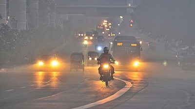 Delhi's air quality continues to remain in severe category. (Raj K Raj/HT Photo) Delhi's air quality continues to remain in severe category. (Raj K Raj/HT Photo)
