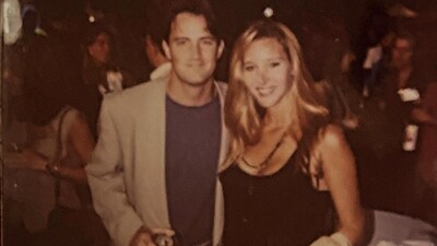 Lisa Kudrow remembered Matthew Perry with an old photo. Lisa Kudrow remembered Matthew Perry with an old photo.
