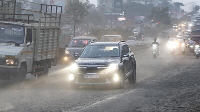 The bad patch of road on Katraj-Dehu Road Bypass at diversion before Navale Bridge. (Ravindra Joshi/HT PHOTO)