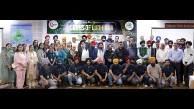 The tree plantation was launched under the Lungs of Ludhiana programme with a vision to plant one million trees in the district in 10 years and make it a green city. (HT PHOTO) The tree plantation was launched under the Lungs of Ludhiana programme with a vision to plant one million trees in the district in 10 years and make it a green city. (HT PHOTO)