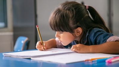 Report cards misleading parents on children's academic progress, survey reveals (Freepik) Report cards misleading parents on children's academic progress, survey reveals (Freepik)