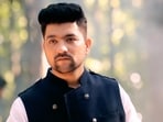 Manan Bhardwaj is a popular name in the Indian music industry.