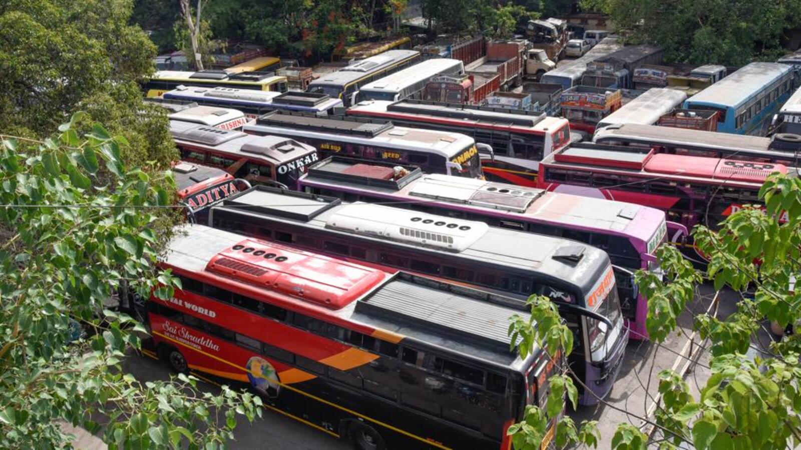 Action against 129 buses in 15 days by Pune RTO - Hindustan Times