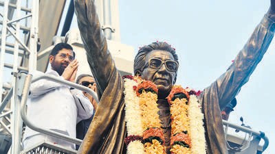 CM, Uddhav pick different locations to pay respects to Shiv Sena founder CM, Uddhav pick different locations to pay respects to Shiv Sena founder