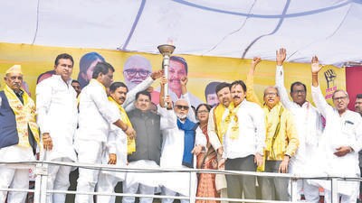 OBC outfits stages a show of strength, leaders warn of confrontation if Marathas are included in their quota OBC outfits stages a show of strength, leaders warn of confrontation if Marathas are included in their quota