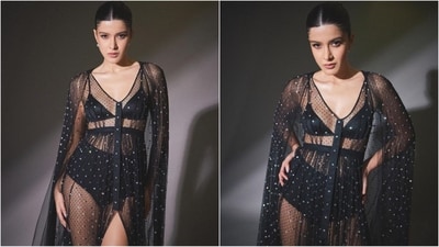 On Thursday, Shanaya gave her fans a sweet surprise as the actress took to Instagram and uploaded a series of glam photos accompanied by the black heart as the caption. (Instagram/@shanayakapoor02) On Thursday, Shanaya gave her fans a sweet surprise as the actress took to Instagram and uploaded a series of glam photos accompanied by the black heart as the caption. (Instagram/@shanayakapoor02)