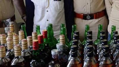 Days after the Ambala police arrested the prime conspirator in the spurious liquor case in which 20 people lost their lives, it was found that he learnt liquor making from internet and arranged its logistics from Karnal, Delhi and Kala Amb in Himachal Pradesh. (HT File)