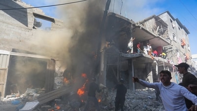 Palestinians look for survivors after an Israeli strike on Rafah, Gaza Strip. (AP) Palestinians look for survivors after an Israeli strike on Rafah, Gaza Strip. (AP)