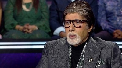 Amitabh Bachchan from the sets of Kaun Banega Crorepati. Amitabh Bachchan from the sets of Kaun Banega Crorepati.