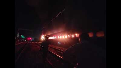 The Darbhanga Hamsafar Clone Special train on fire near Sarai Bhupat station (HT File Photo) The Darbhanga Hamsafar Clone Special train on fire near Sarai Bhupat station (HT File Photo)