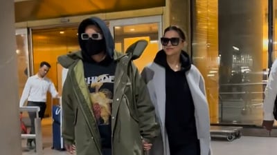 Ranveer Singh and Deepika Padukone at Mumbai airport. (Pic: Manav Manglani) (Manav Manglani) Ranveer Singh and Deepika Padukone at Mumbai airport. (Pic: Manav Manglani) (Manav Manglani)
