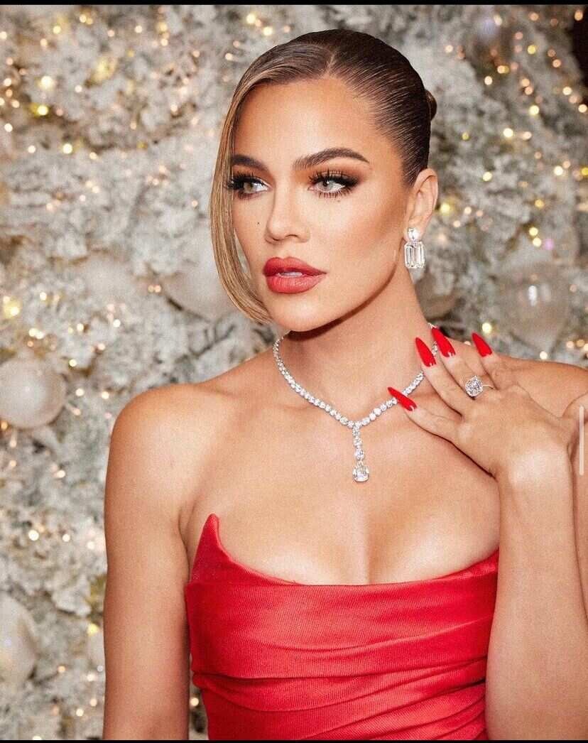 khloe kardashian red dress Khloe Kardashian's Red Dress Moment